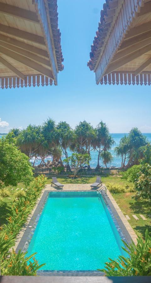 Guru Beach Resort Тангалла Экстерьер фото