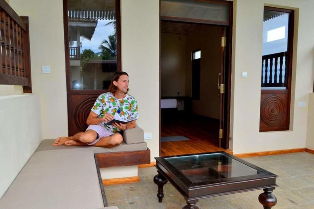 Guru Beach Resort Тангалла Экстерьер фото
