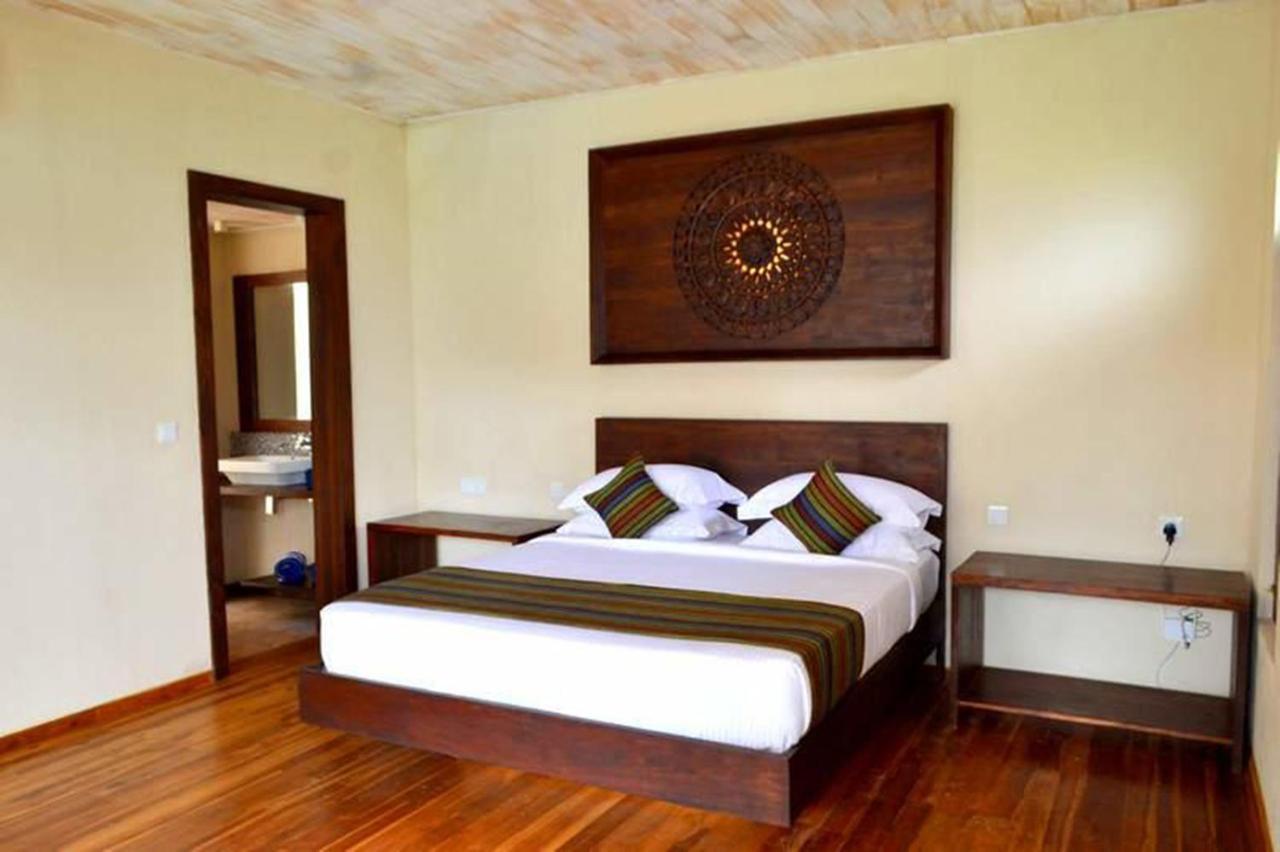 Guru Beach Resort Тангалла Экстерьер фото